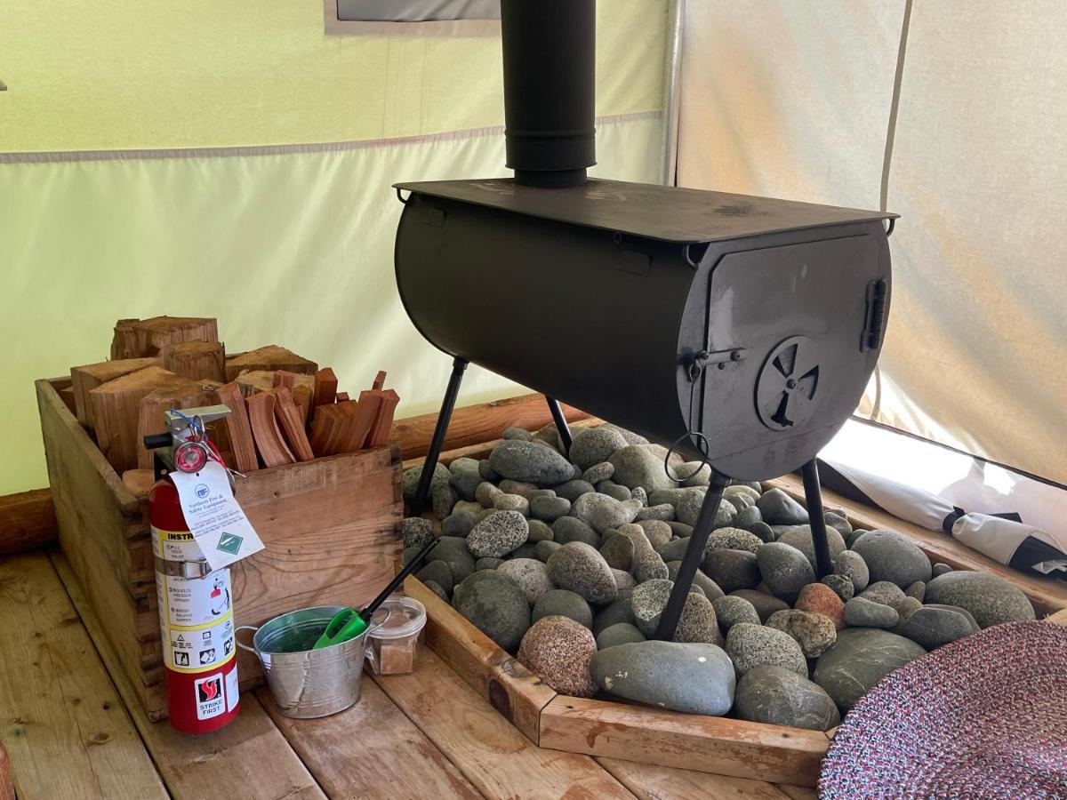 מלון אוקלולט So Damn Lucky Glamping מראה חיצוני תמונה