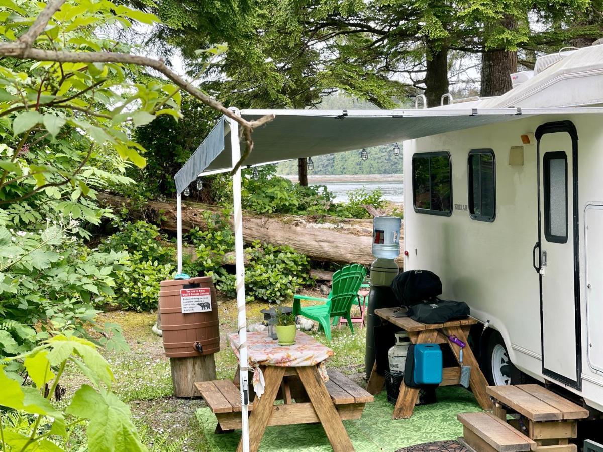 מלון אוקלולט So Damn Lucky Glamping מראה חיצוני תמונה